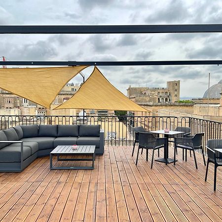 Florette Suite Designer Finish With Stunning Lounge Terrace By Arcobnb อิล-เฟอร์ยานา ภายนอก รูปภาพ