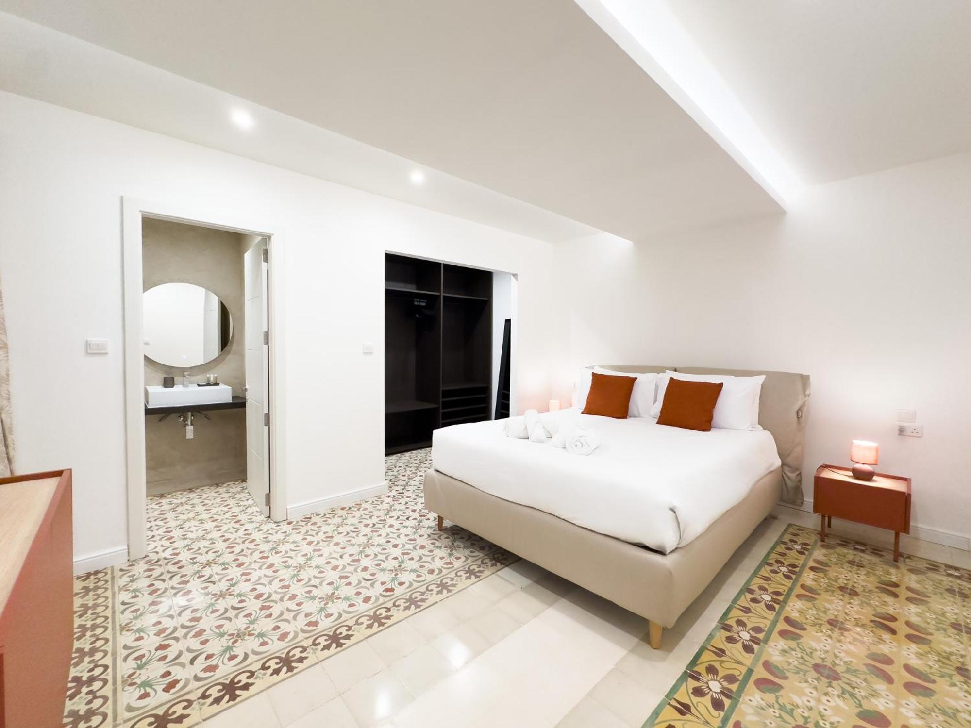 Florette Suite Designer Finish With Stunning Lounge Terrace By Arcobnb อิล-เฟอร์ยานา ภายนอก รูปภาพ
