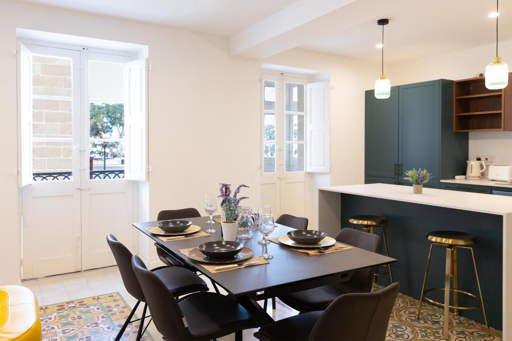 Florette Suite Designer Finish With Stunning Lounge Terrace By Arcobnb อิล-เฟอร์ยานา ภายนอก รูปภาพ